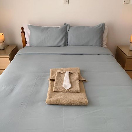 Peaceful Apartment With Double Bed - Oak Breeze Paphos Exterior foto